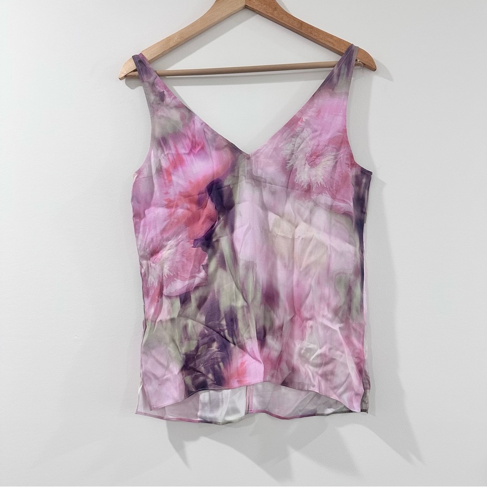 Ted Baker London Nethiia viscose shell sleeveless V neck floral top multicolor 2 - Picture 3 of 6